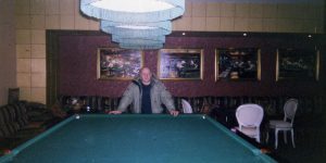 подготовка столов для бильярдного турнира